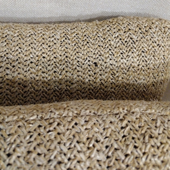 Burlap Pillows / Wooden Buttons (set of 2) - Picture 7 of 9